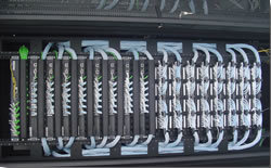 數(shù)據(jù)中心機(jī)房建設(shè)全解析 艾提科信引領(lǐng)IT系統(tǒng)集成與綜合布線新篇章